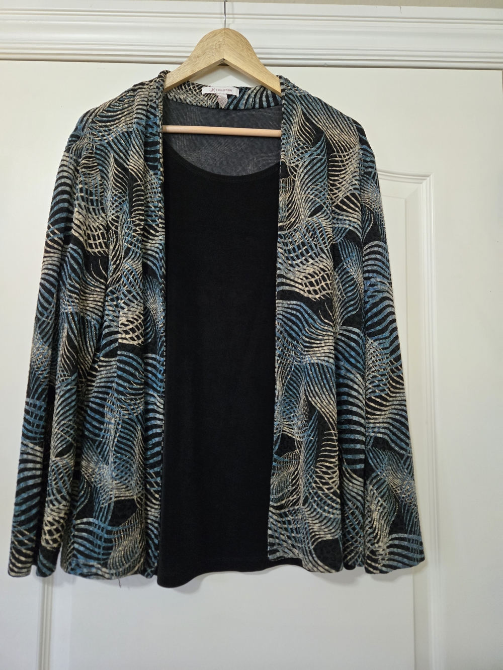 JM Collection Black, Blue & Cream Open-Front Patterned Cardigan Tank Top Blouse